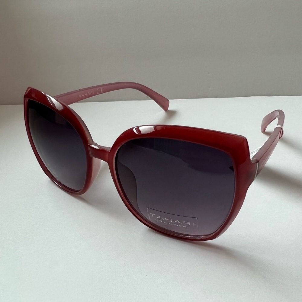 NWT TAHARI SUNGLASSES EYEWEAR ACCESSORY